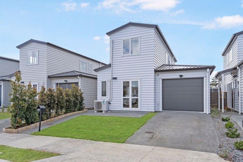 57 Divide Loop, Takanini, Auckland - Carousel 15