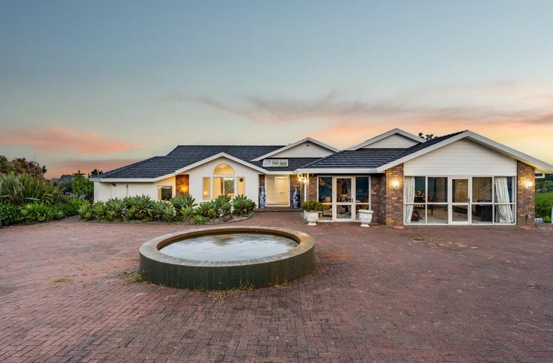 384 Whitford Road, Howick - Carousel 1