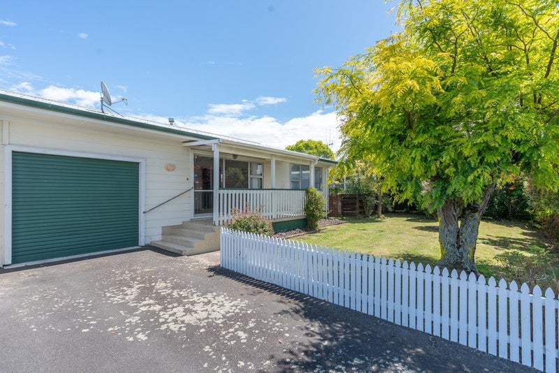 1B Grange Avenue, Nawton, Hamilton - Carousel 2