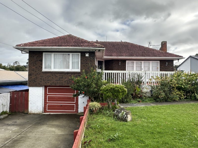 31 Fruitvale Road, New Lynn, Auckland - Carousel 1