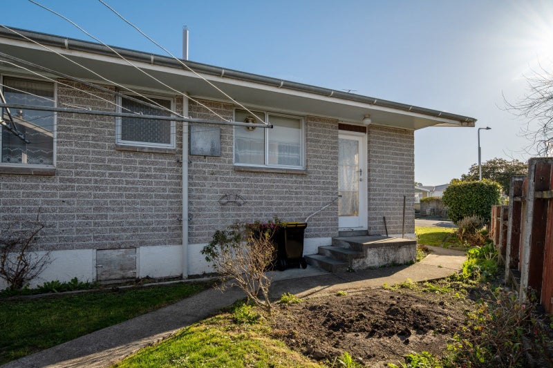 1/12 Newbourne Crescent, Redwoodtown, BLENHEIM - Carousel 17