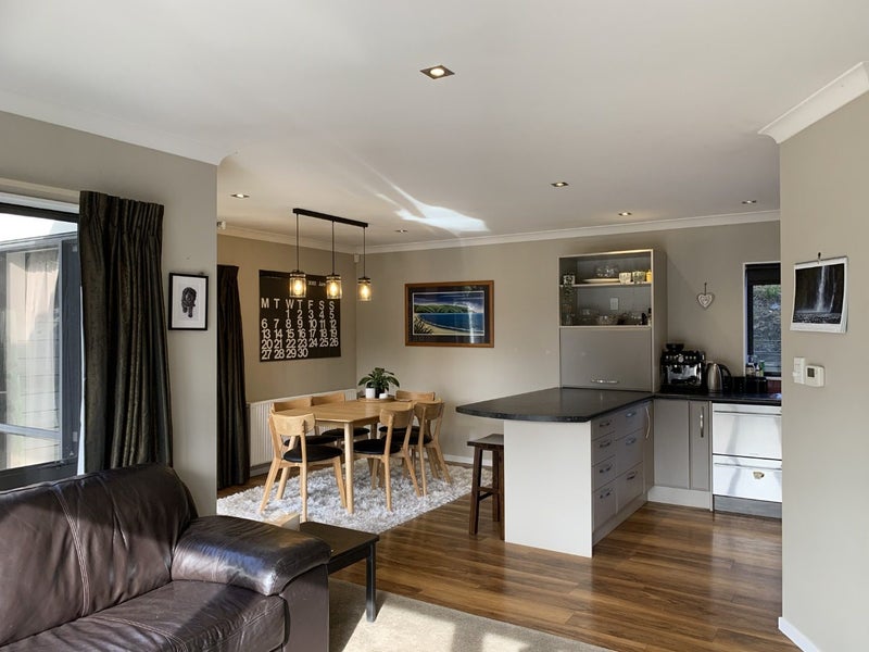 11 Sylvan Way, Silverstream, Upper Hutt - Carousel 2