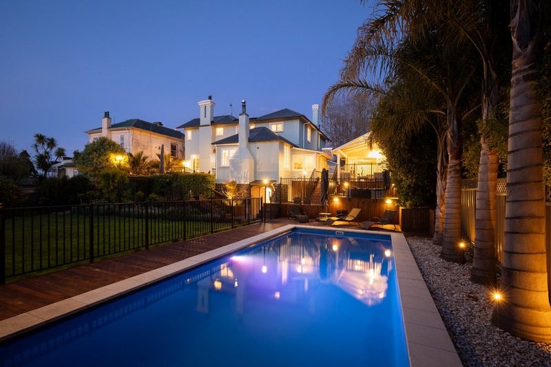 214 Collingwood Street, Nelson South, Nelson - Carousel 1