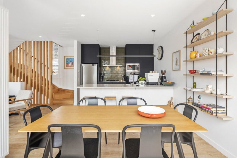 4 Armour Avenue, Mount Victoria, Wellington - Carousel 2