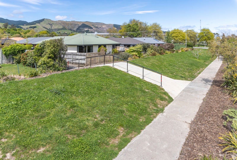 7 Heath Place, Stoke, Nelson - Carousel 21