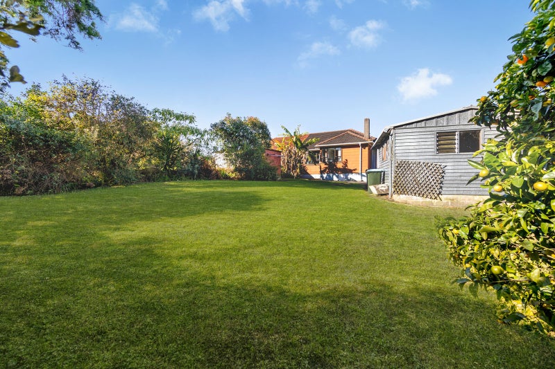 49 Aliford Avenue, One Tree Hill, Auckland - Carousel 1