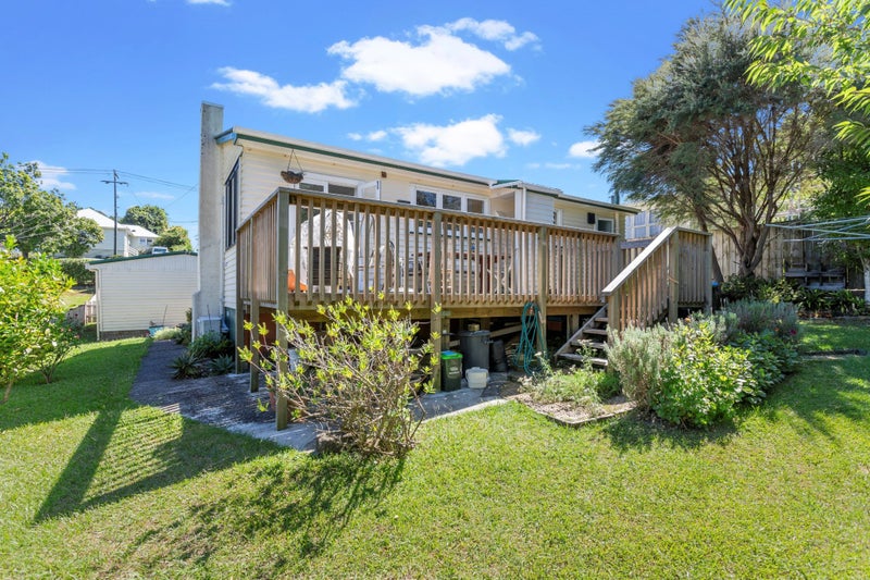 37 Holbrook Street, Blockhouse Bay, Auckland - Carousel 2