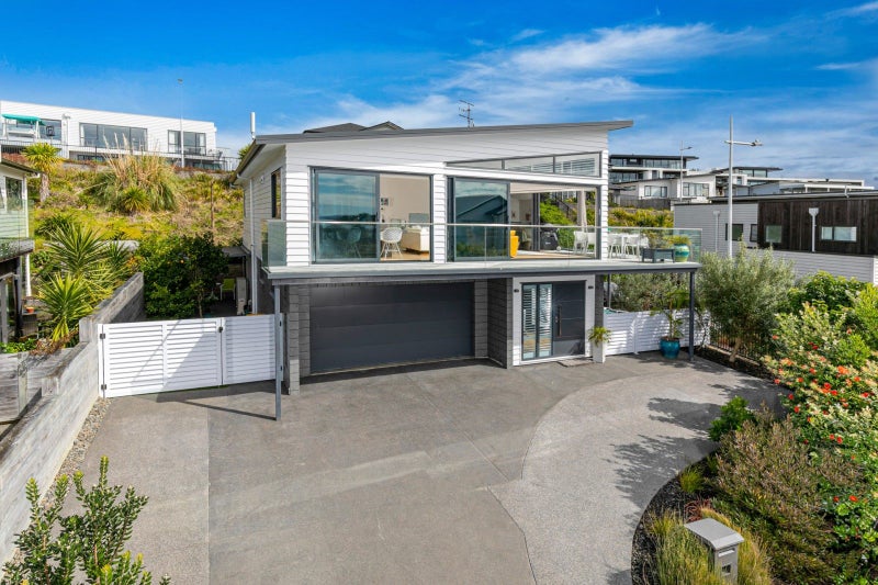 54 Headland Drive, Long Bay, Auckland - Carousel 1