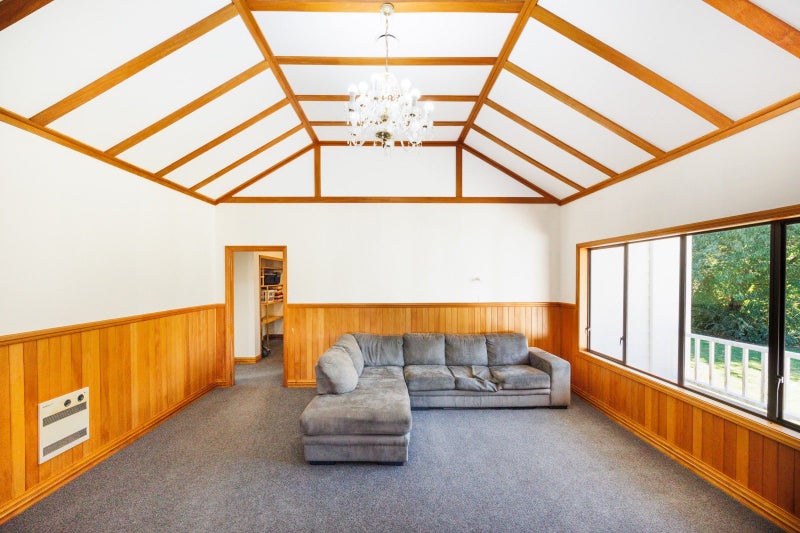 4524 State Highway 1, Hunterville - Carousel 50