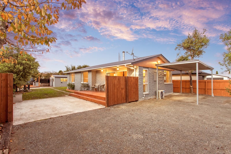 16 Royal Park Drive, Parklands, Christchurch - Carousel 1