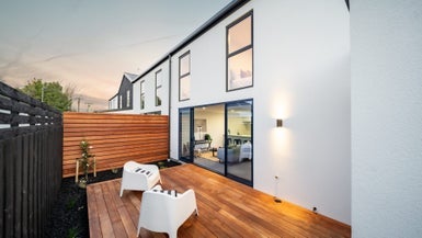 2/3 Humboldt Street, Sydenham, Christchurch - Carousel 1