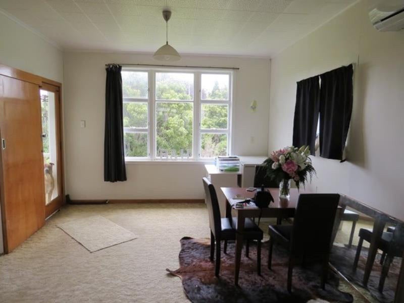 43 Waiwaka Terrace, Strandon, New Plymouth - Carousel 2