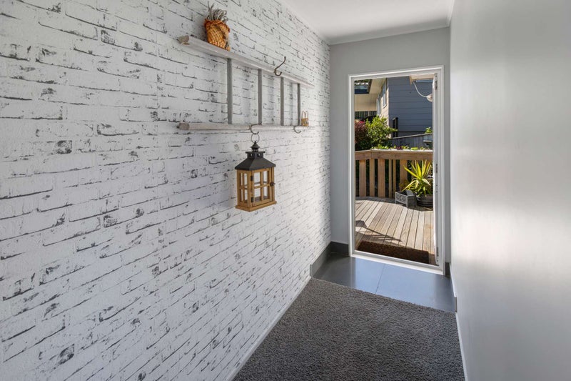 40 Conclusion Street, Ascot Park, Porirua - Carousel 2