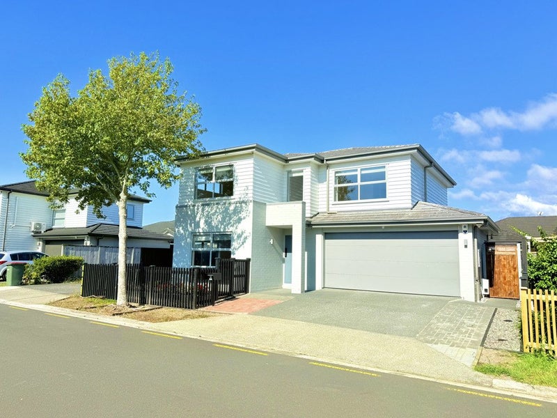 14 Reno Way, Flat Bush, Auckland - Carousel 1