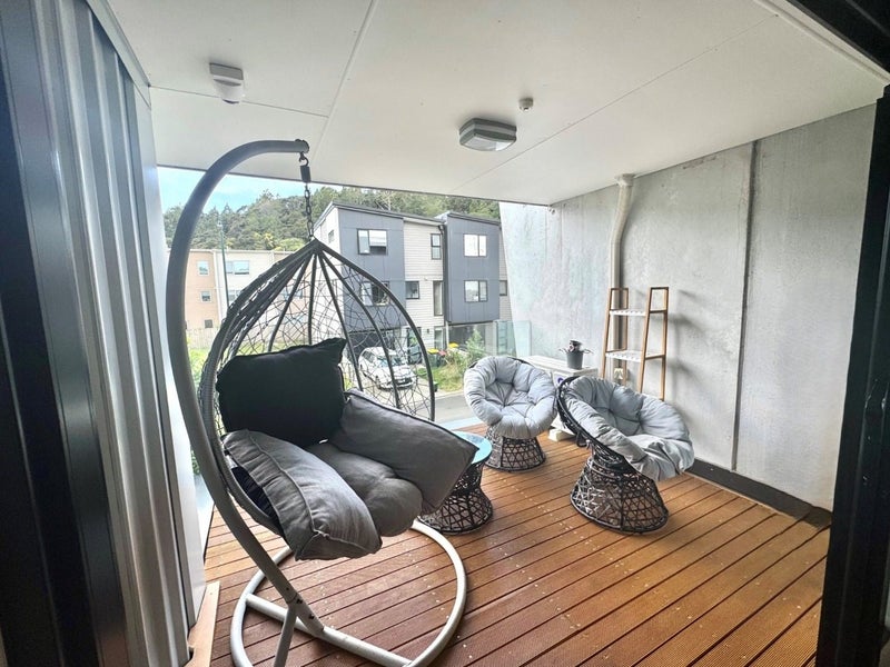 25/5 Perekia Street, Albany, Auckland - Carousel 2