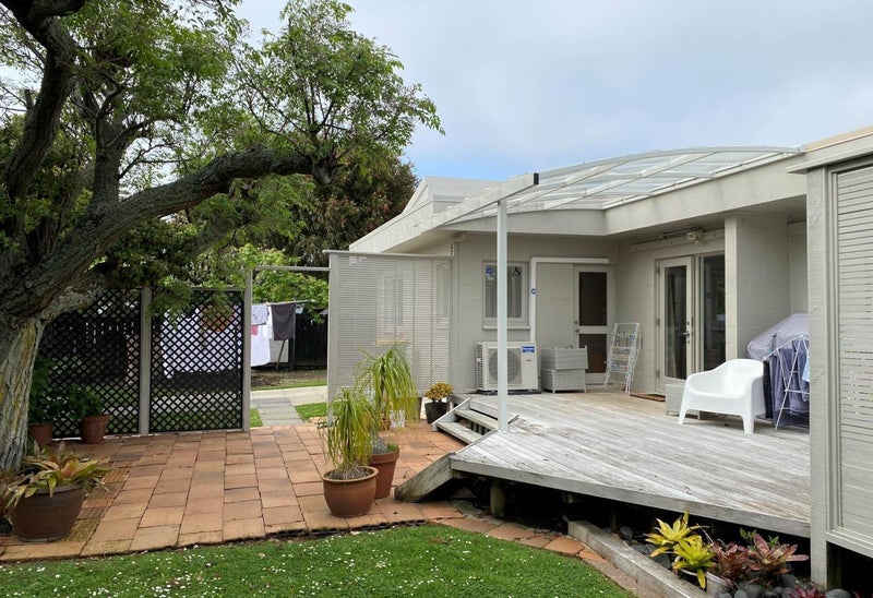 6 Malloy Place, Eastern Beach, Auckland - Carousel 2