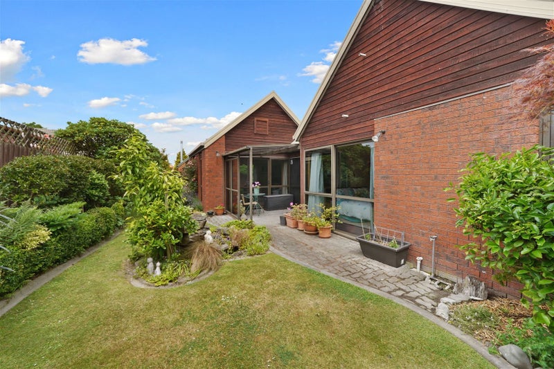 2/6 Cricklewood Place, Avonhead, Christchurch - Carousel 2