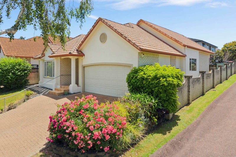 4A Hendrika Court, Hobsonville, Auckland - Carousel 1