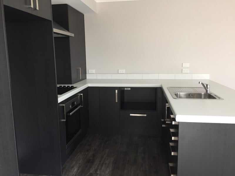 4/11 Jones Crescent, Melville, Hamilton - Carousel 2