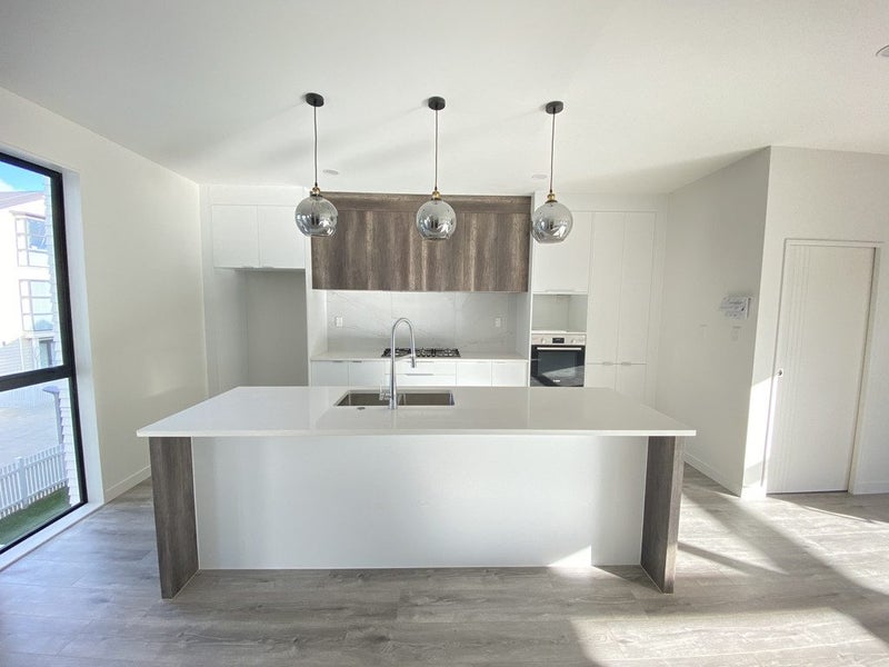 16 Nephrite Lane, Henderson, Auckland - Carousel 2