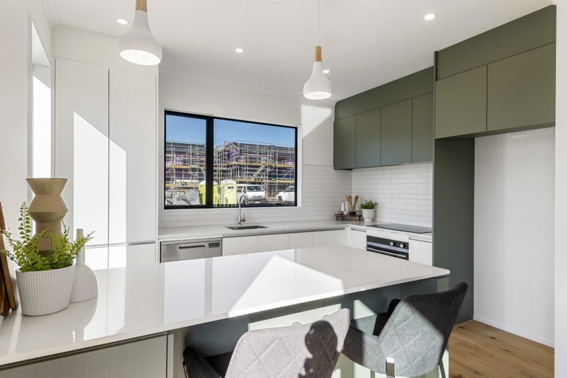 39 Te Aniwaniwa Terrace, Albany, Auckland - Carousel 2