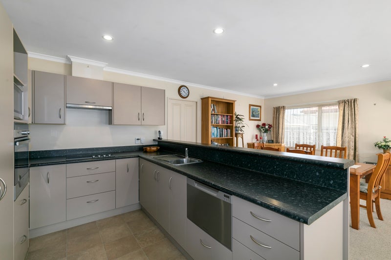 43 Woodland Mews, Wainuiomata, Lower Hutt - Carousel 2