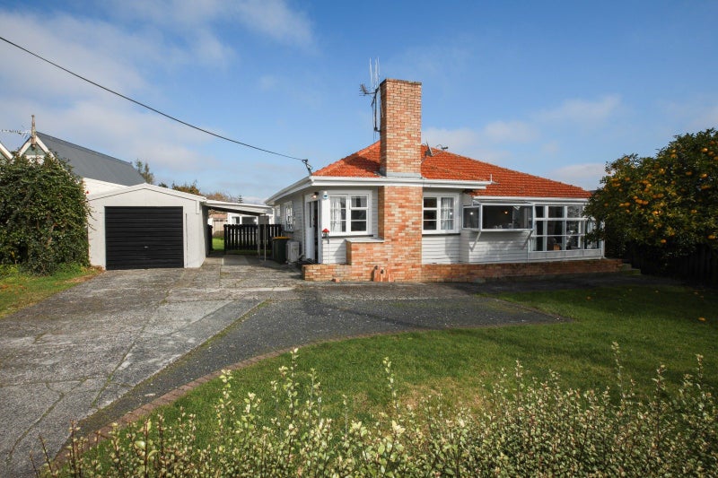 17 Mitcham Avenue, Forest Lake, Hamilton - Carousel 1