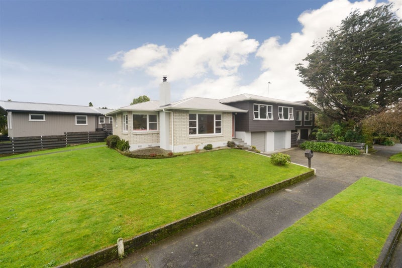 61 Buick Crescent, Awapuni, Palmerston North - Carousel 2