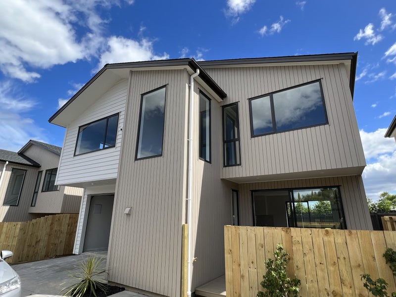29C Bolton Street, Blockhouse Bay, Auckland - Carousel 1