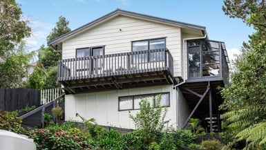 141 Attwood Road, Paremoremo, Auckland - Carousel 1