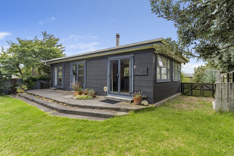 50 Dixie Street, Te Horo Beach - Carousel 1