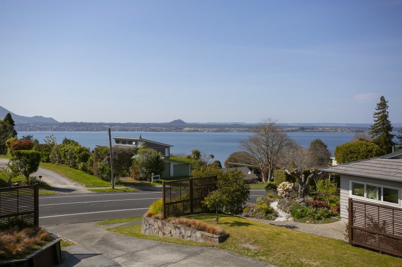 1 Besley Place, Acacia Bay, Taupo - Carousel 28