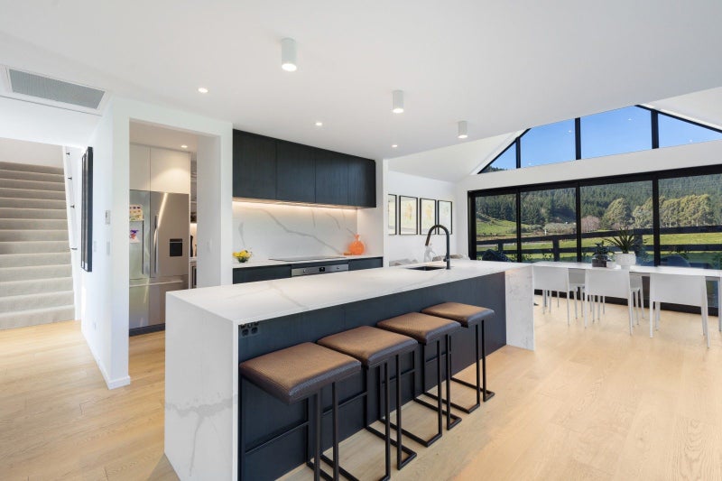 4 Betty Roberts Lane, Cracroft, Christchurch - Carousel 1