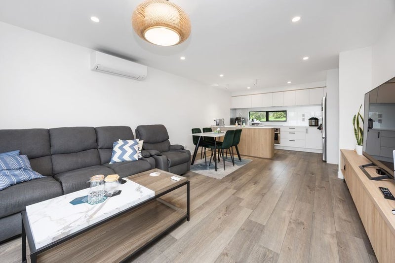 6/34 Lincoln Park Avenue, Massey, Auckland - Carousel 2