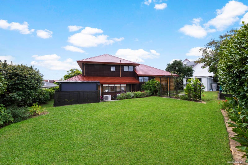 17 Eastridge Court, Northpark, Auckland - Carousel 2