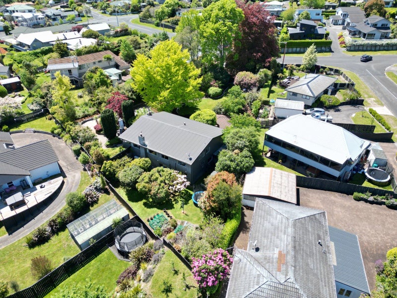 11 Chesham Avenue, Waipahihi, Taupo - Carousel 45