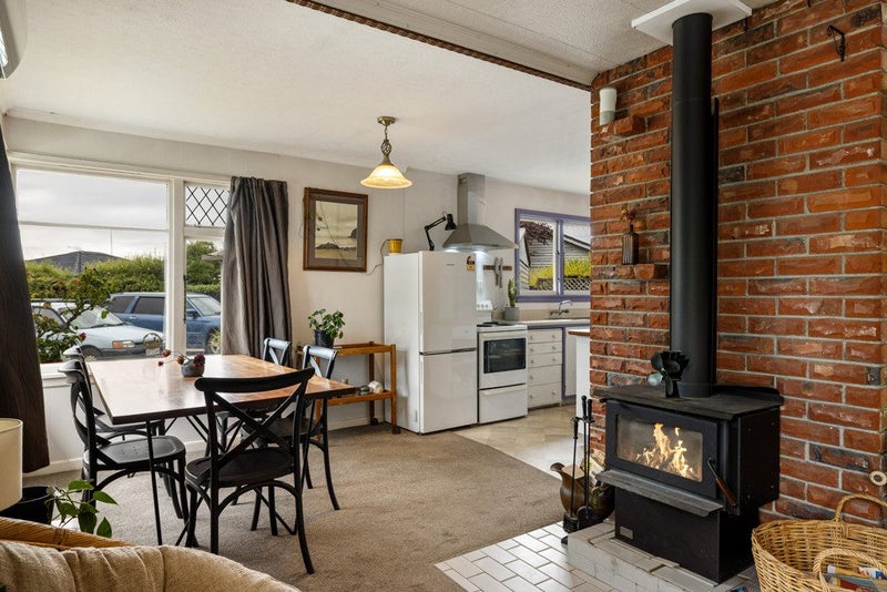 6 Pinedale Lane, Linwood, Christchurch - Carousel 2