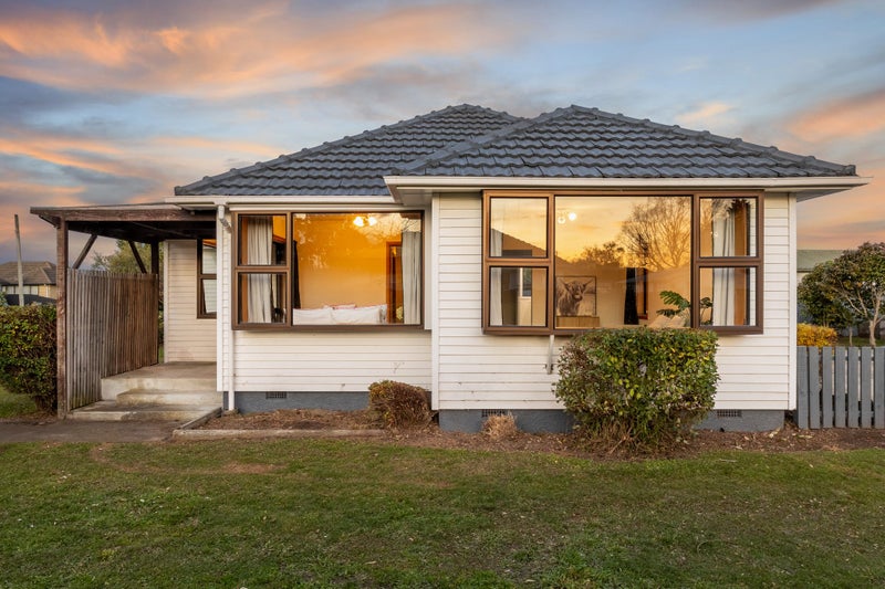 48 Tauiwi Crescent, Hei Hei, Christchurch - Carousel 2