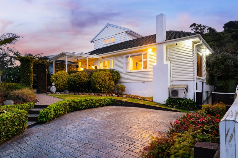 351 Main Road, Tawa, Wellington - Carousel 2