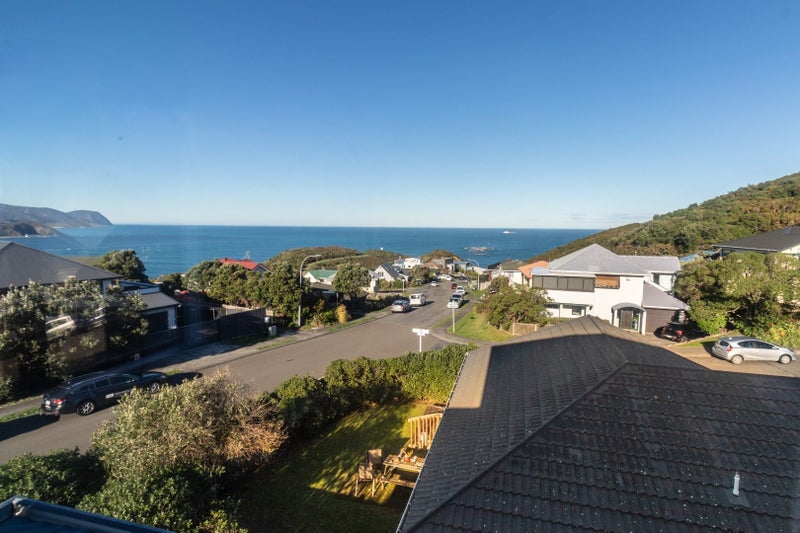12 Bowes Crescent, Strathmore Park, Wellington - Carousel 2