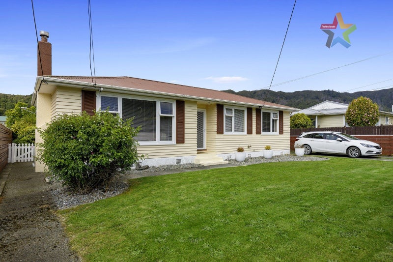 337 George Street, Stokes Valley, Lower Hutt - Carousel 1