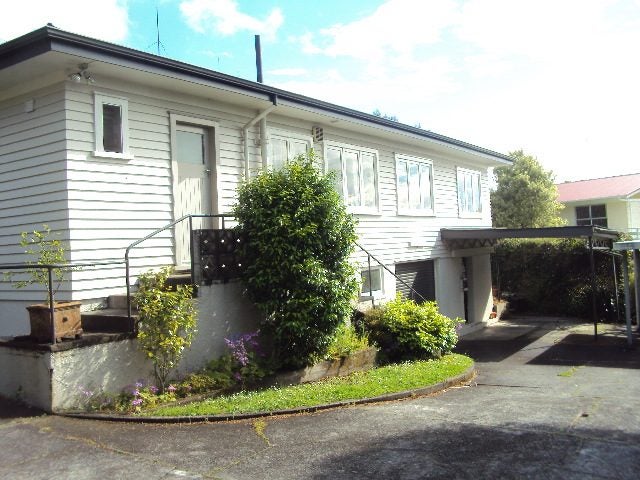 41 Forest Lake Road, Forest Lake, Hamilton - Carousel 3