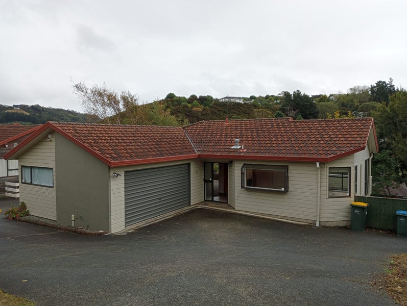 32B Sailmaker Close, Whitby, Porirua - Carousel 2