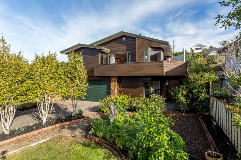 9 Highwood Grove, Torbay, Auckland - Carousel 2