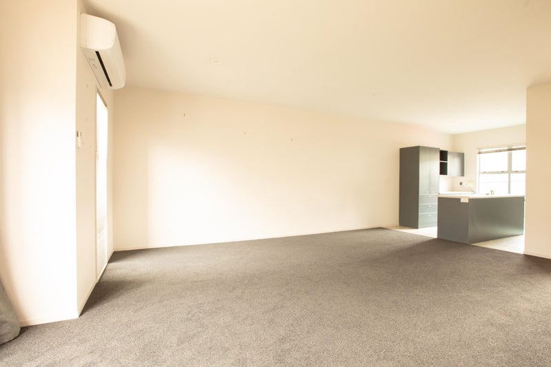 7 Jones Crescent, Melville, Hamilton - Carousel 12