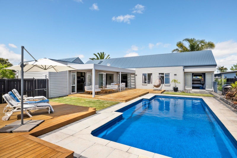 5 The Esplanade, Huntington, Hamilton - Carousel 1