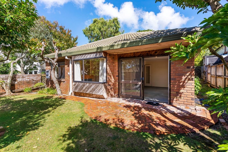 2/193 Great South Road, Greenlane, Auckland - Carousel 1