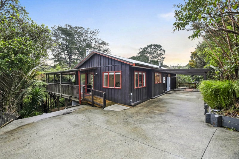 15A Katrina Place, Massey, Auckland - Carousel 1