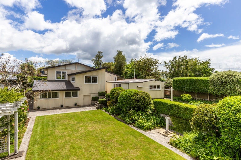 2/17 Tui Street, Taupō - Carousel 1