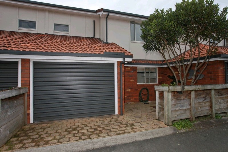 13 Hathaway Court, The Wood, Nelson - Carousel 1